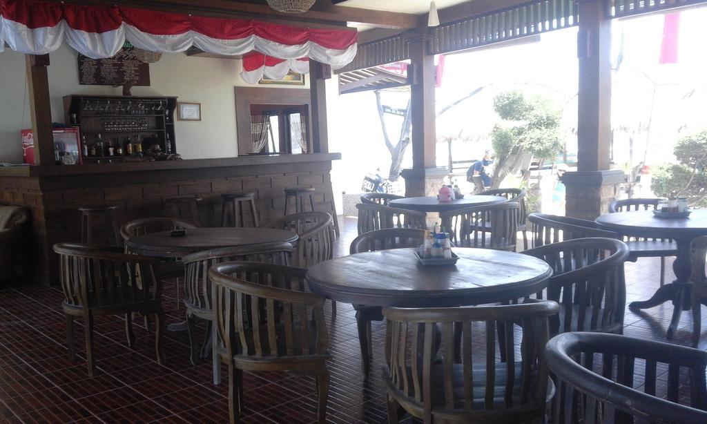 Coral Beach Pizza Cottages Gili Trawangan Luaran gambar