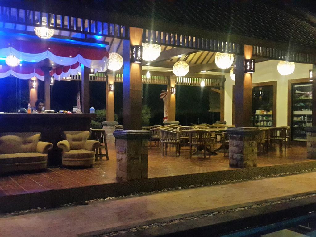 Coral Beach Pizza Cottages Gili Trawangan Luaran gambar