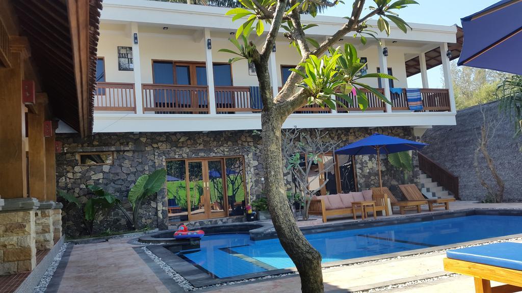 Coral Beach Pizza Cottages Gili Trawangan Luaran gambar