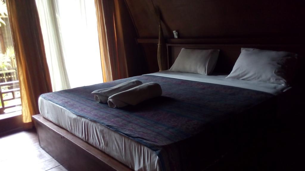 Coral Beach Pizza Cottages Gili Trawangan Luaran gambar