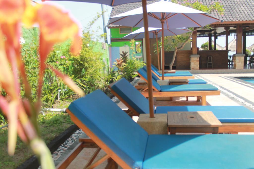 Coral Beach Pizza Cottages Gili Trawangan Luaran gambar